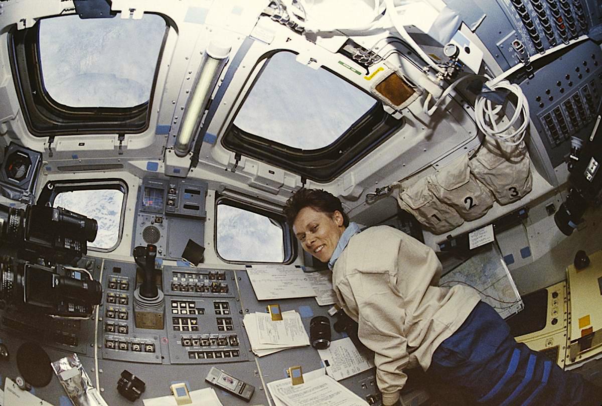 Roberta Bondar